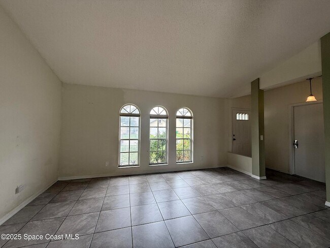 Building Photo - 3506 Egret Dr