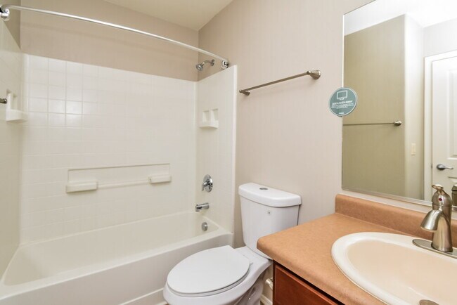 Building Photo - 624 W Calle MAROJO