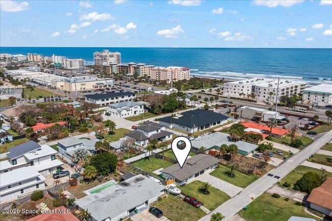 Building Photo - 122 1st Ave