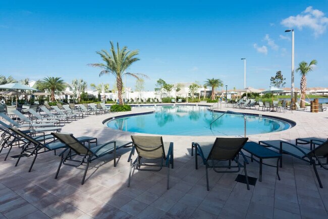 Building Photo - 4702 Sleepy Hollow Dr