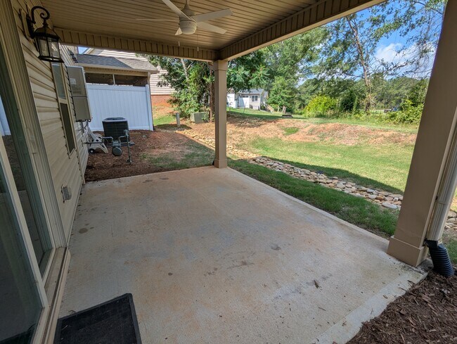 Building Photo - 66 Endeavor Cir