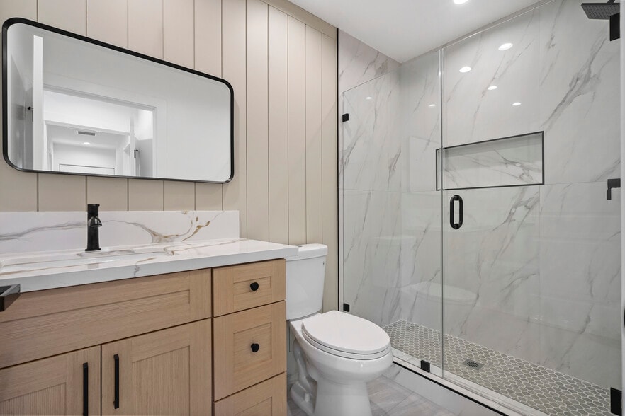 Building Photo - 10028 Shoup Ave