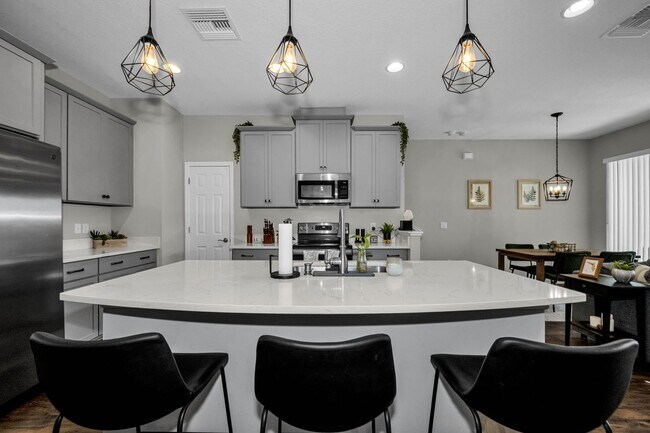 Building Photo - 30179 Southwell Ln