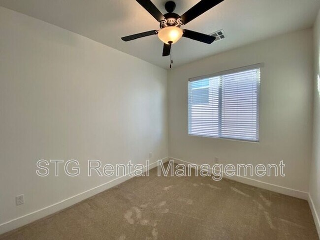 Building Photo - 2473 350 N