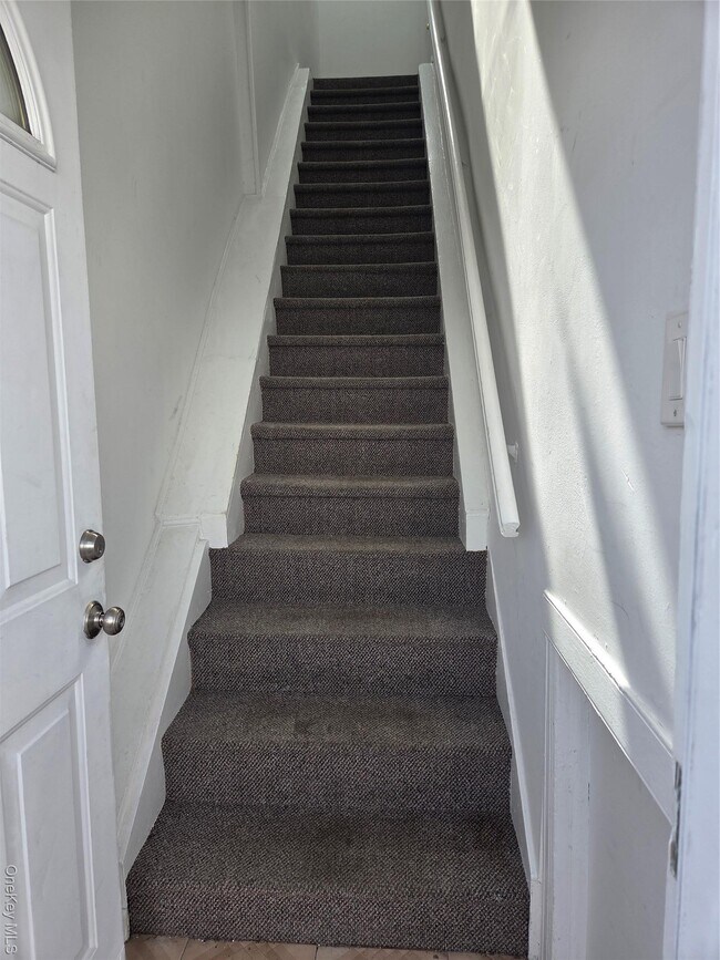 Building Photo - 58 Juniper Rd