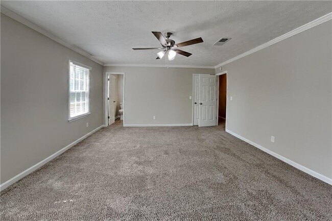 Building Photo - 5054 Arbor Ln SW