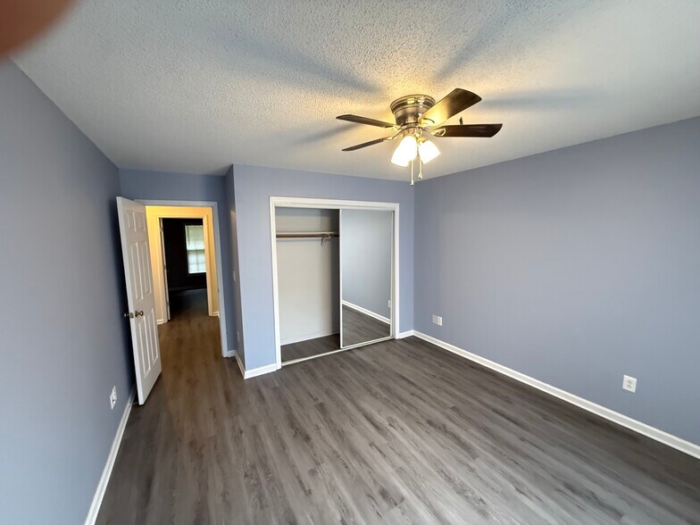 Building Photo - 2831A Bobwhite Cir