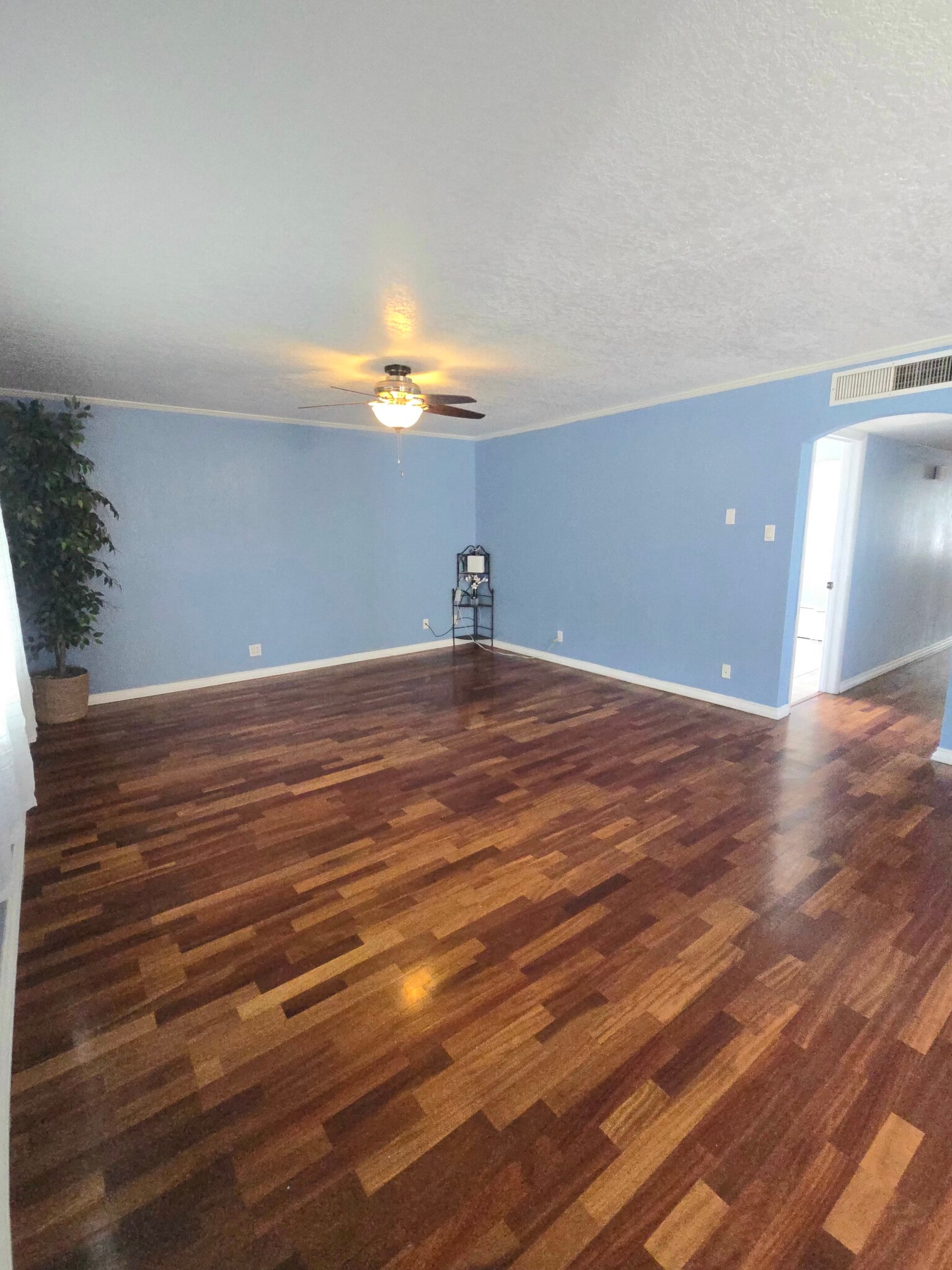 Building Photo - 204 Stratus Rd