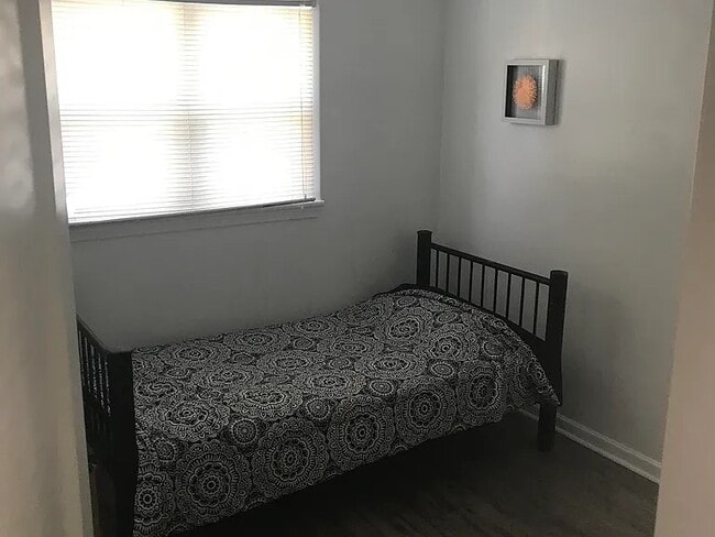 Building Photo - 355 N 600 E