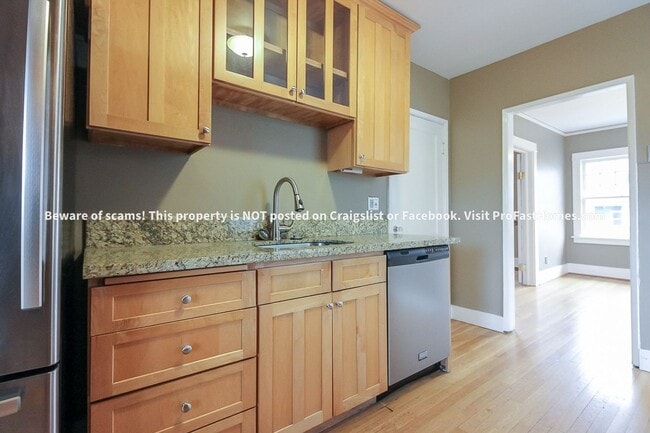 Building Photo - 4626 NE 29th Ave