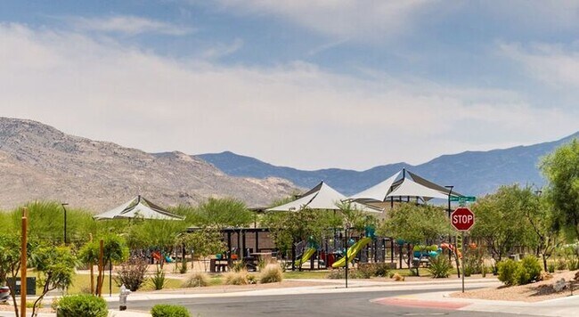 Building Photo - Amazing 4BR 2.5BA Home w/ 3-Car Tandem Garage • Pool Access • Yard w/ Fire Pit in Saguaro Trails