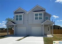 Building Photo - 1006 E Fannin St