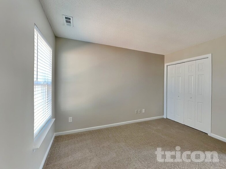 Building Photo - 5709 Bryanstone Pl