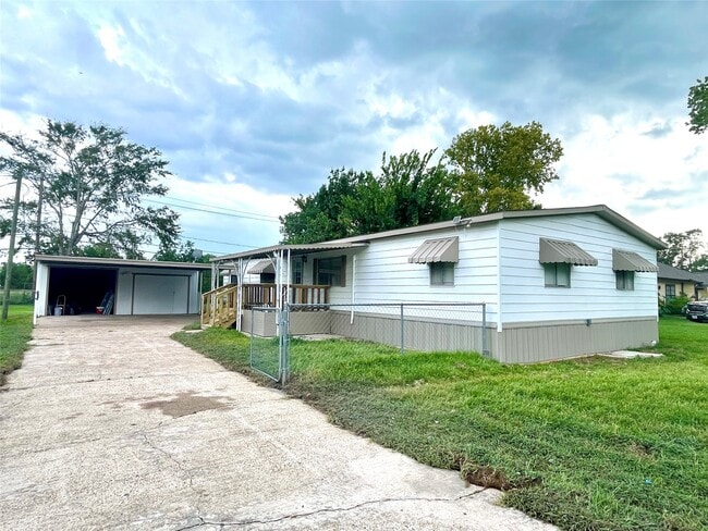 Building Photo - 9610 Carlow Ln