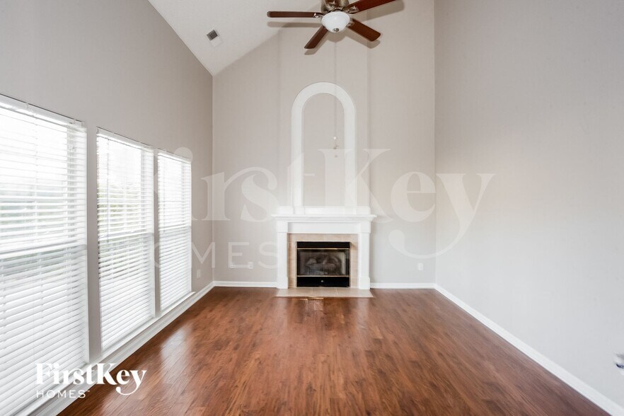 Building Photo - 6115 Downfield Wood Dr