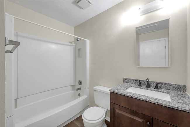 Building Photo - 67 Marabou Pl