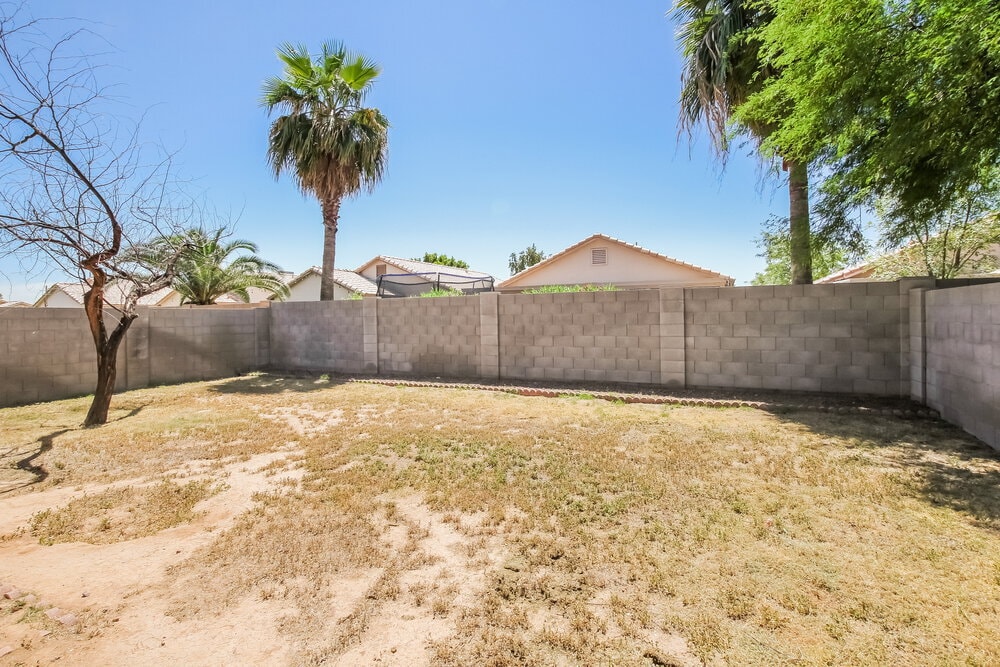 Building Photo - 10435 W Medlock Dr