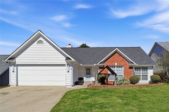 Building Photo - 2833 Loral Pines Dr NW