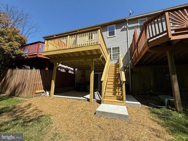Building Photo - 4 Bright Star Ct