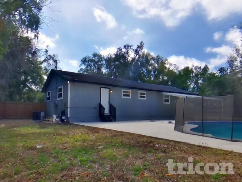 Building Photo - 243 E Bay Ave