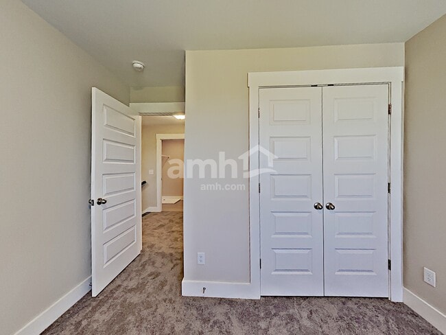Building Photo - 314 Charity Ln