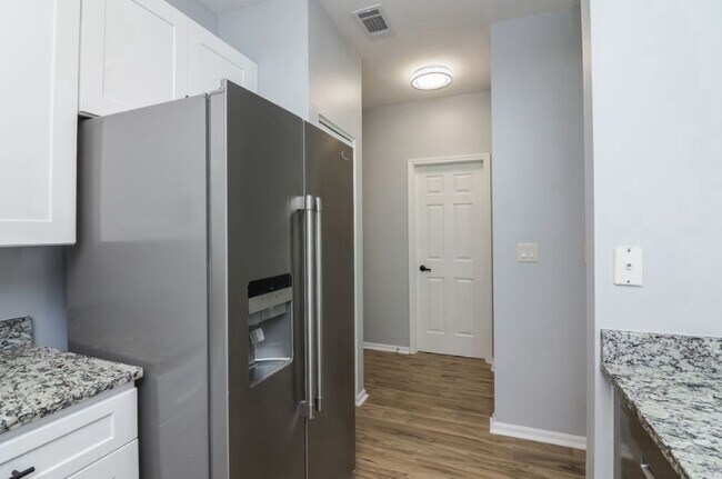 Building Photo - 2270 Georgetown Cir