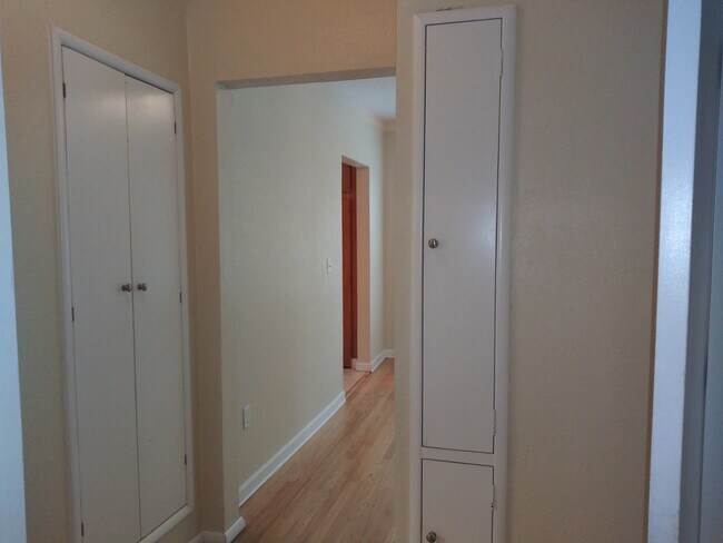 Building Photo - #57-SW Troy