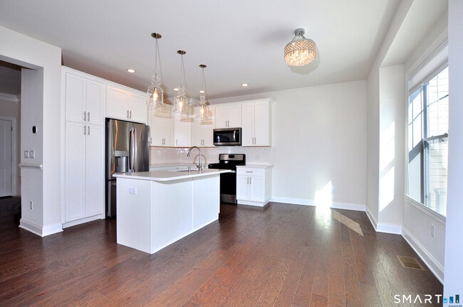 Building Photo - 149 Ridgewood Dr