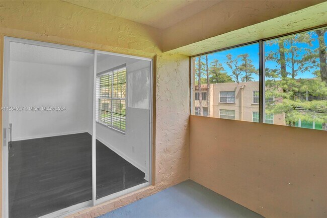 Building Photo - 4211 NW 19th St
