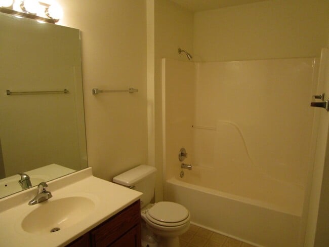 Building Photo - 5000-5002 Carrie Ridge Dr.