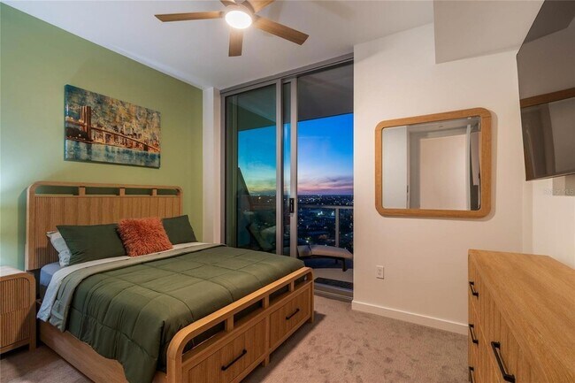 Building Photo - 400 Central Ave