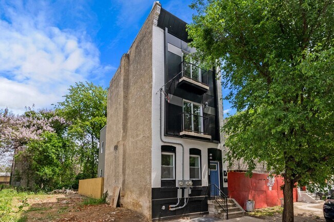 Building Photo - 1823 N Van Pelt St