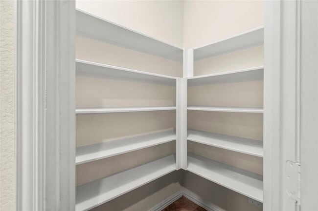 Building Photo - 12725 Pirate Bend Dr