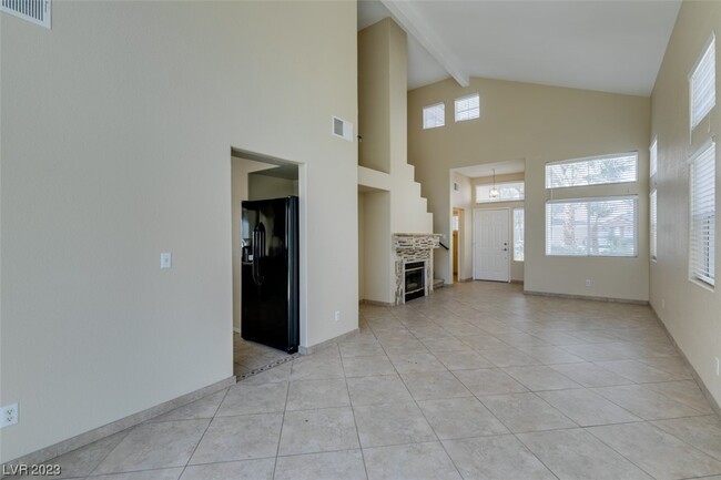 Building Photo - 2193 Eaglecloud Dr