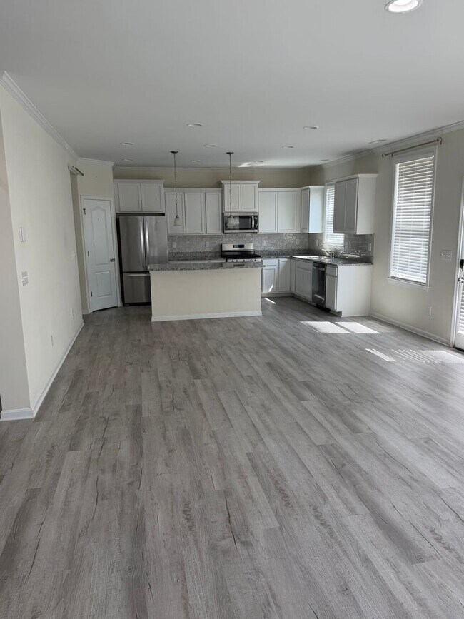 Building Photo - 3 BR/3BA | Newly Renovated Single Family Home | 1-Car Covered Parking | Gated backyard |Study and...
