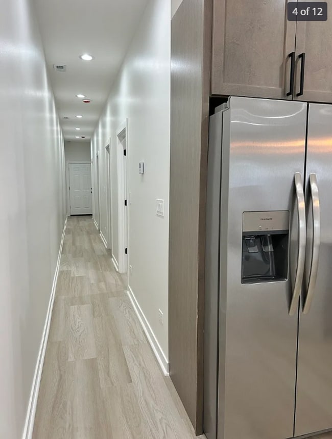 Building Photo - 1058 N Central Park Ave