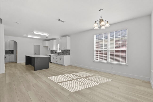 Building Photo - 16727 Summer Cypress Ct