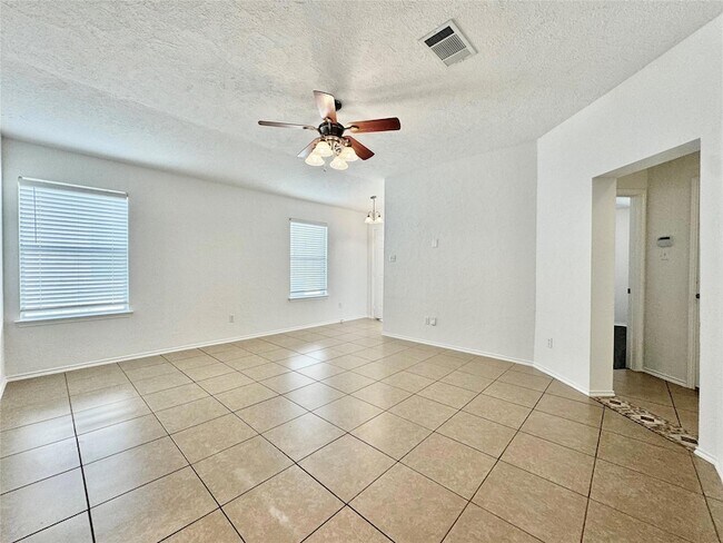 Building Photo - 1015 Aiken Dr