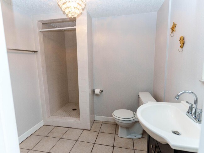 Building Photo - 4910 Limestone Dr
