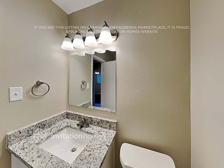 Building Photo - 3913 Mesa Ave