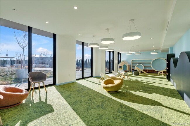 Building Photo - 131-02B 40th Rd