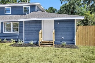 Building Photo - 16016 Green Manor Dr