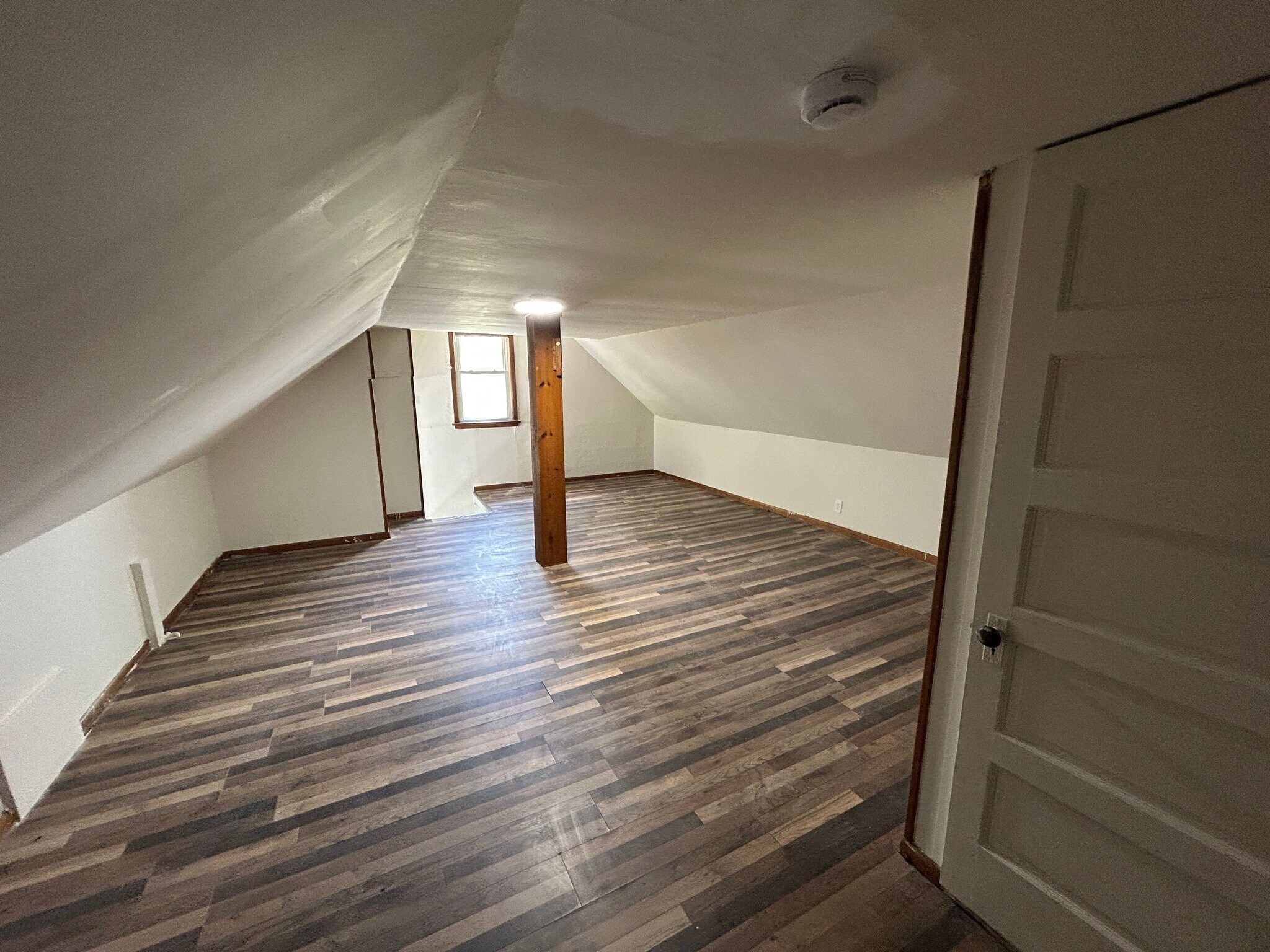 Building Photo - 3430 E 73rd St