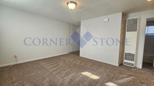 Building Photo - Cozy Duplex in Nampa!