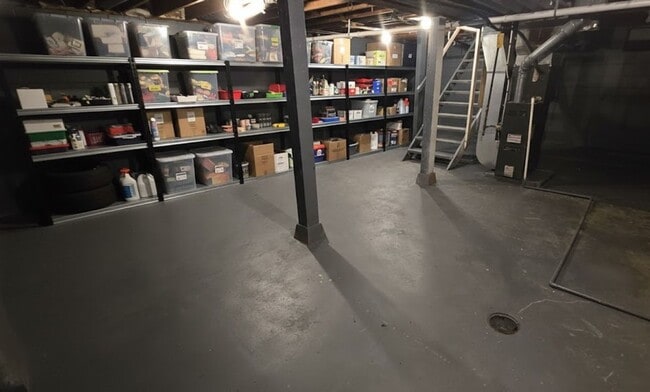 Building Photo - 2-Bedroom House for Rent - NO APPLICATION FEE!!!