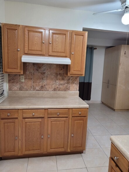 Building Photo - 1330 SW 102nd Ct