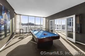 Building Photo - 1 Broad St