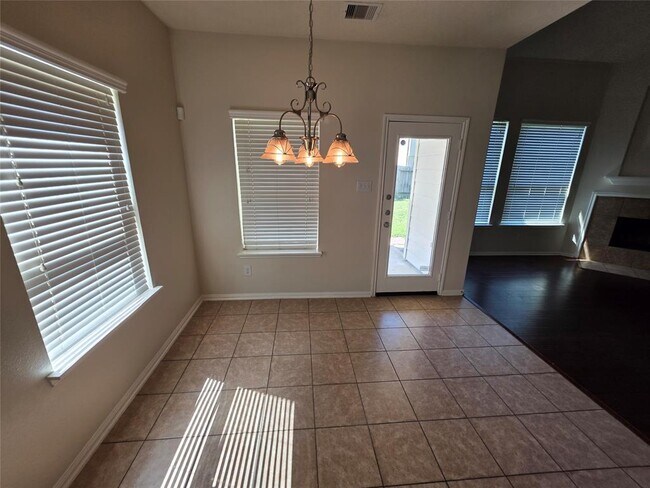 Building Photo - 22023 Cascade Hollow Ln