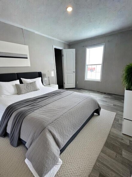 Building Photo - 134 Ashley Cir