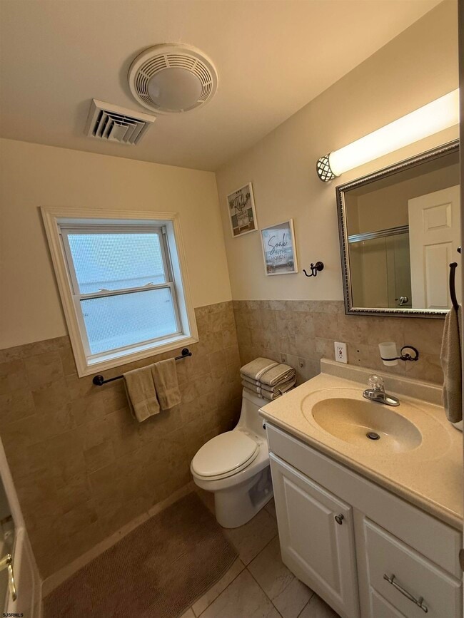 Building Photo - 43 N Trenton Ave